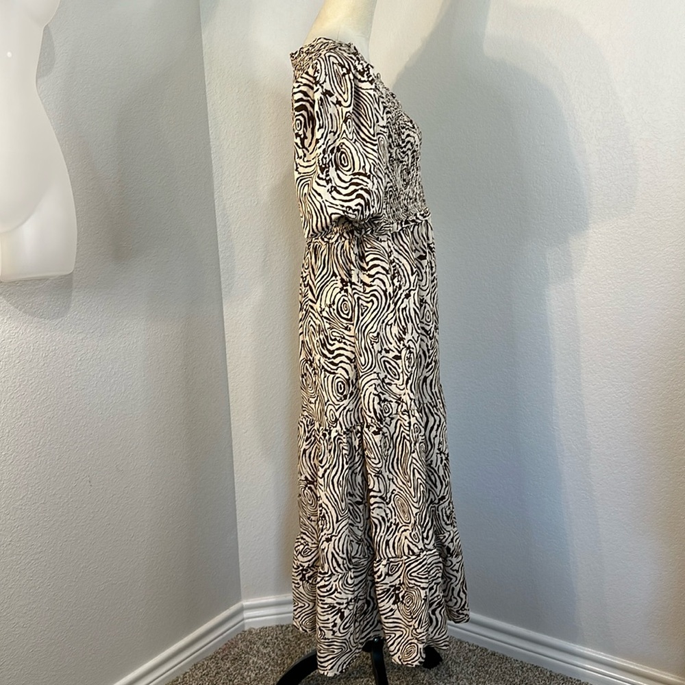 Anthropologie MOON RIVER Smocked Puff Sleeve Midi Dress
 (L) NWOT - Picture 4 of 10